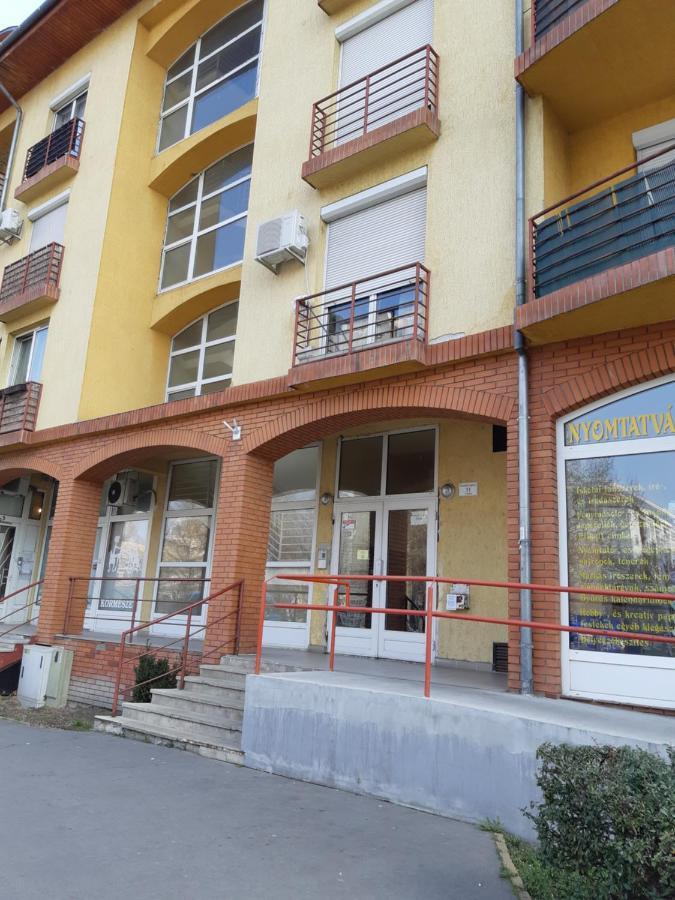 Kossuth Apartman Budapest Esterno foto